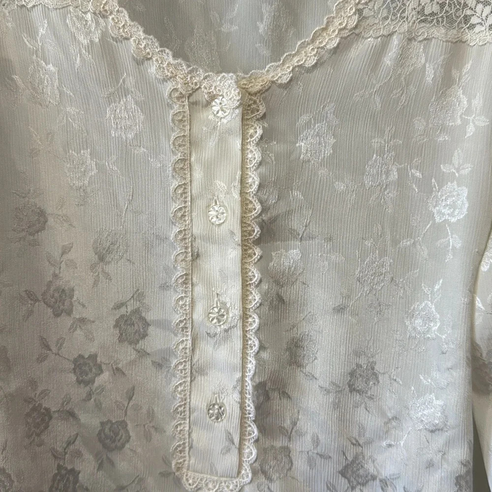 Christian Dior floral white ivory lace bridal long sleeve satin lace night gown - Picture 5 of 9